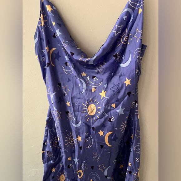 ✨ZARA LILAC CELESTIAL PRINT SATIN MINI DRESS L - Picture 6 of 7